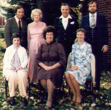 The Paige family poses at Jennie's house, 1980